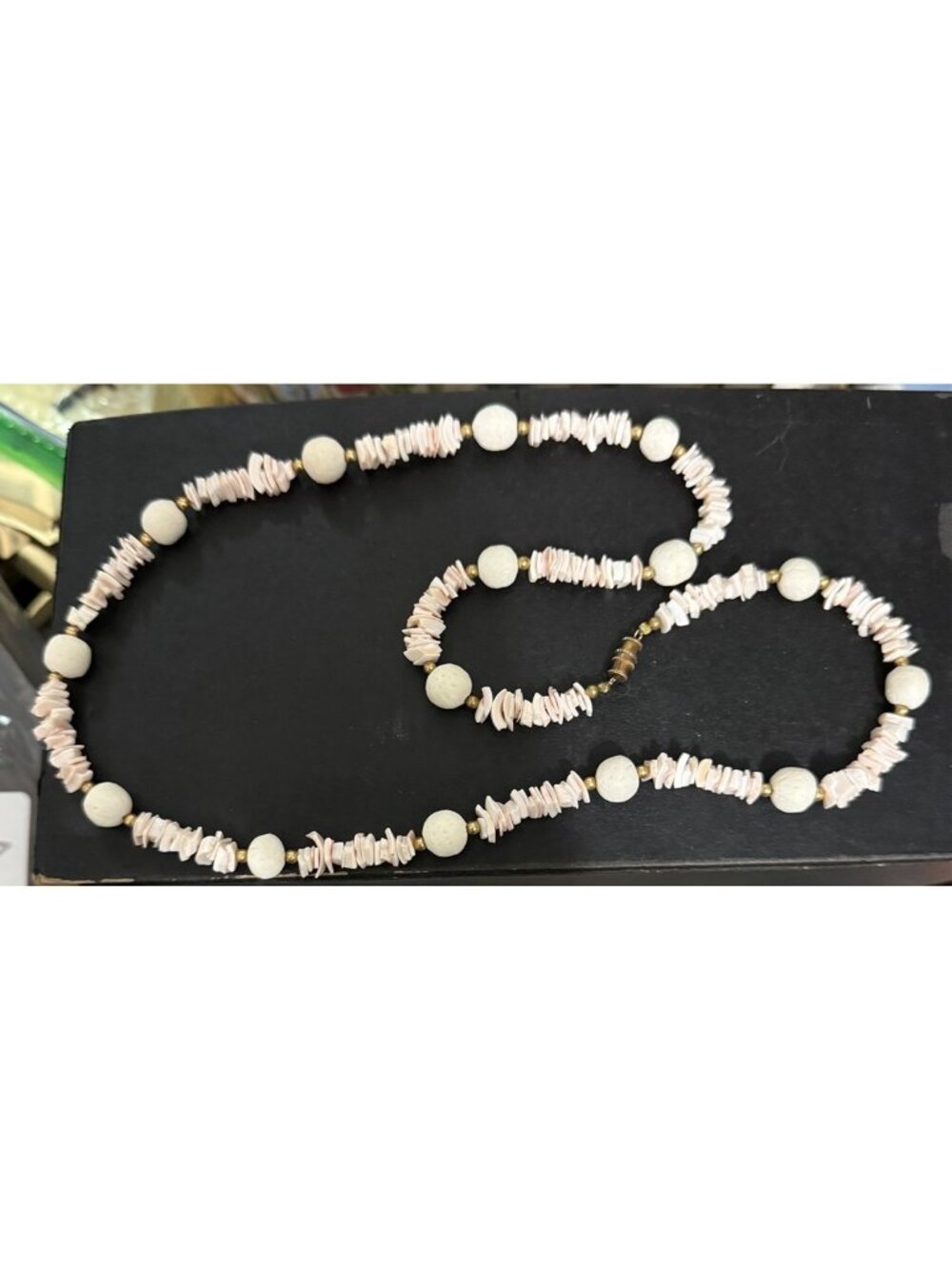 Vintage Necklace Puka Shell and Bead Light Pink White Screw Clasp